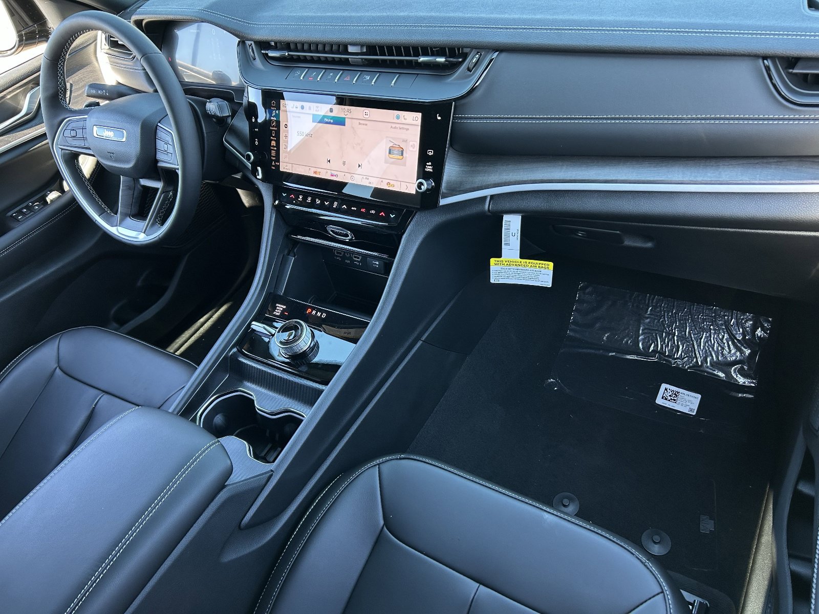 New 2026 Jeep Grand Cherokee Limited w/ Limited Altitude Package AWD/4WD image 10
