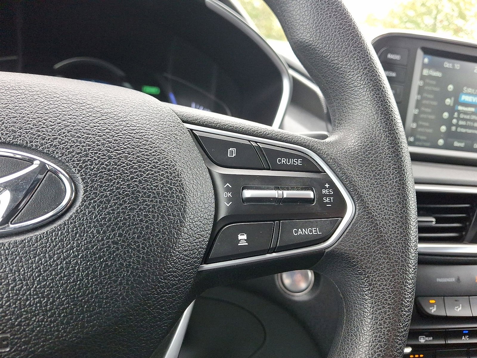 Used 2020 Hyundai Santa Fe SEL image 24