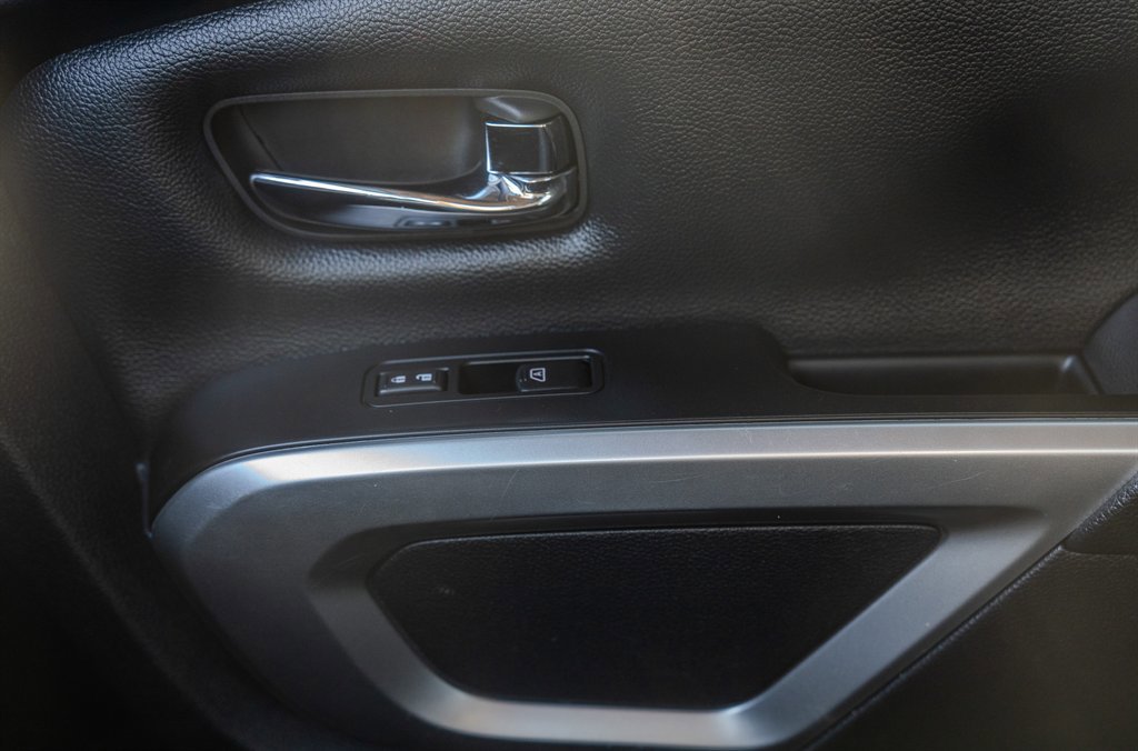 Used 2018 Nissan Titan PRO-4X image 23