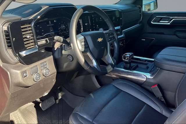 Used 2025 Chevrolet Silverado 1500 LTZ w/ LTZ Premium Texas Edition RWD image 18