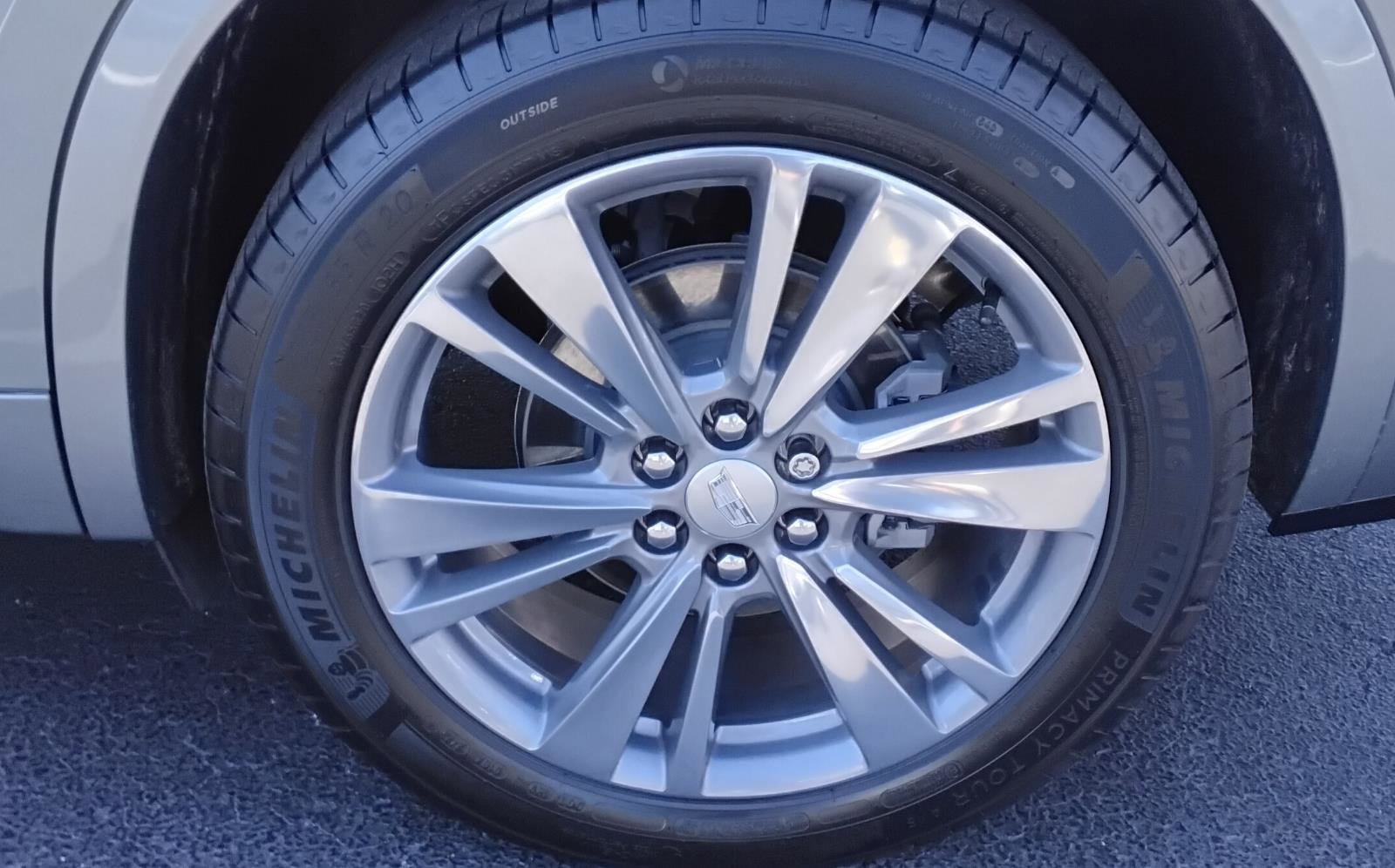 Used 2023 Cadillac XT6 Premium Luxury image 12