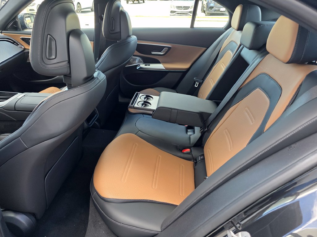 New 2026 Mercedes-Benz E 53 AMG e 4MATIC Sedan image 14