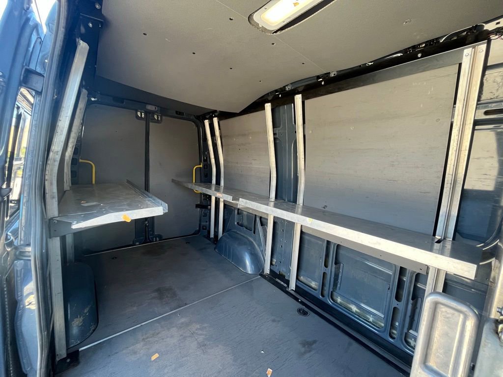 Used 2018 Mercedes-Benz Sprinter 2500 image 6