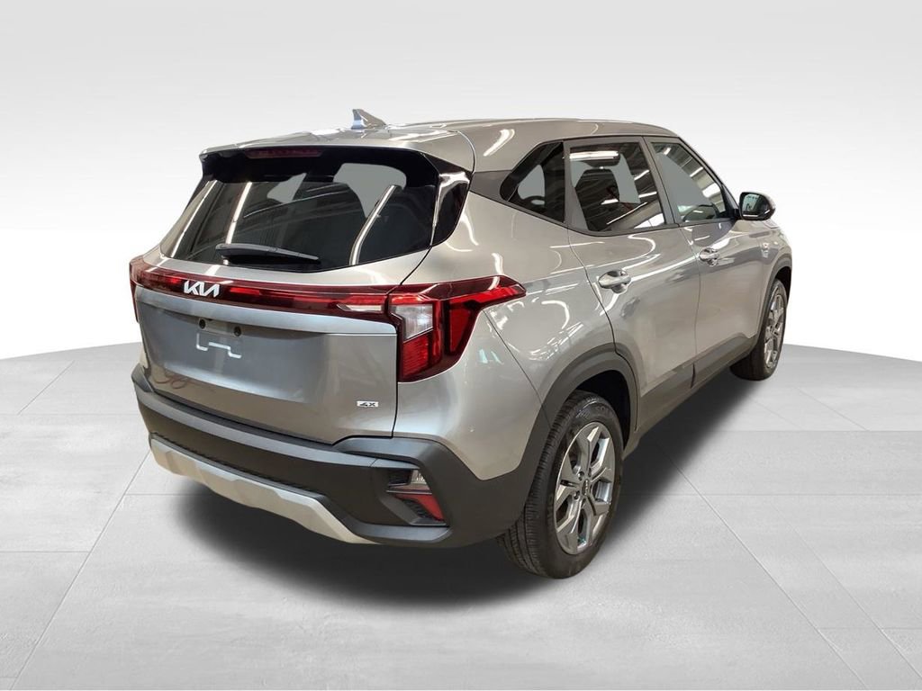 Certified 2025 Kia Seltos LX AWD/4WD image 27