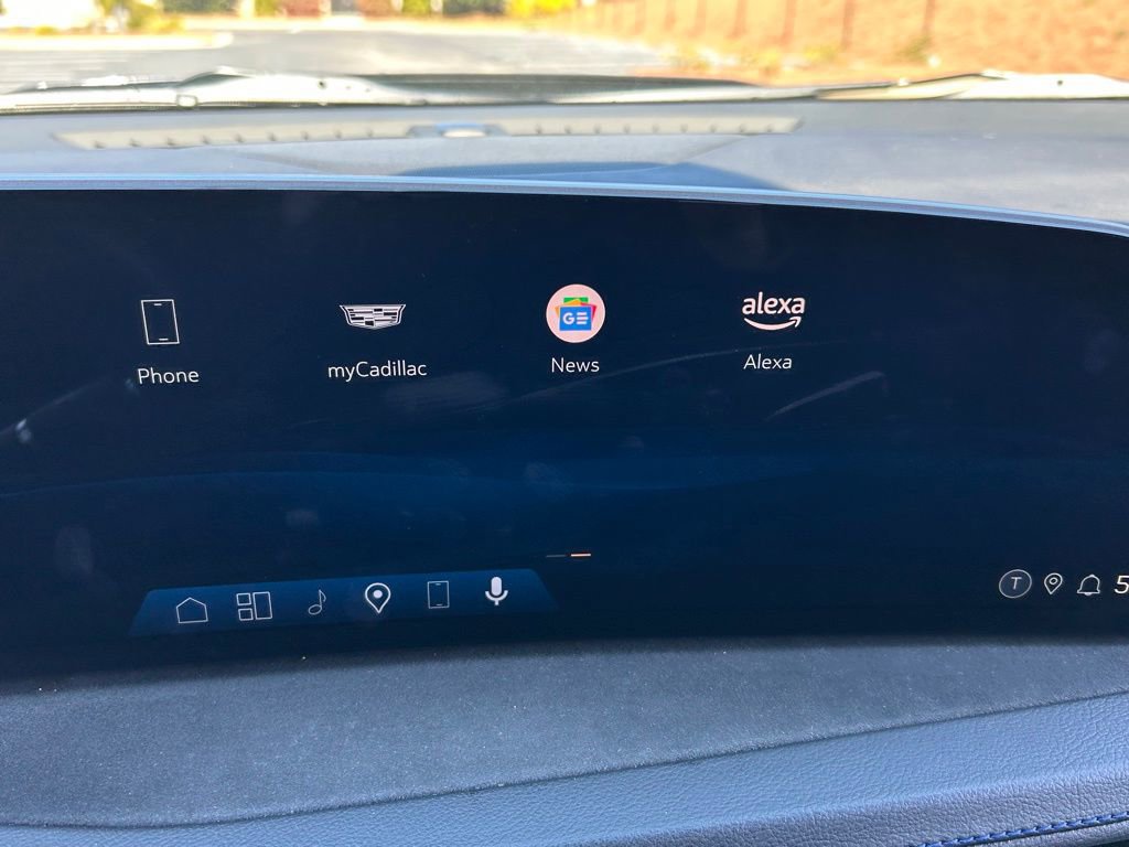 Used 2024 Cadillac XT4 Sport w/ Cold Weather Package image 30