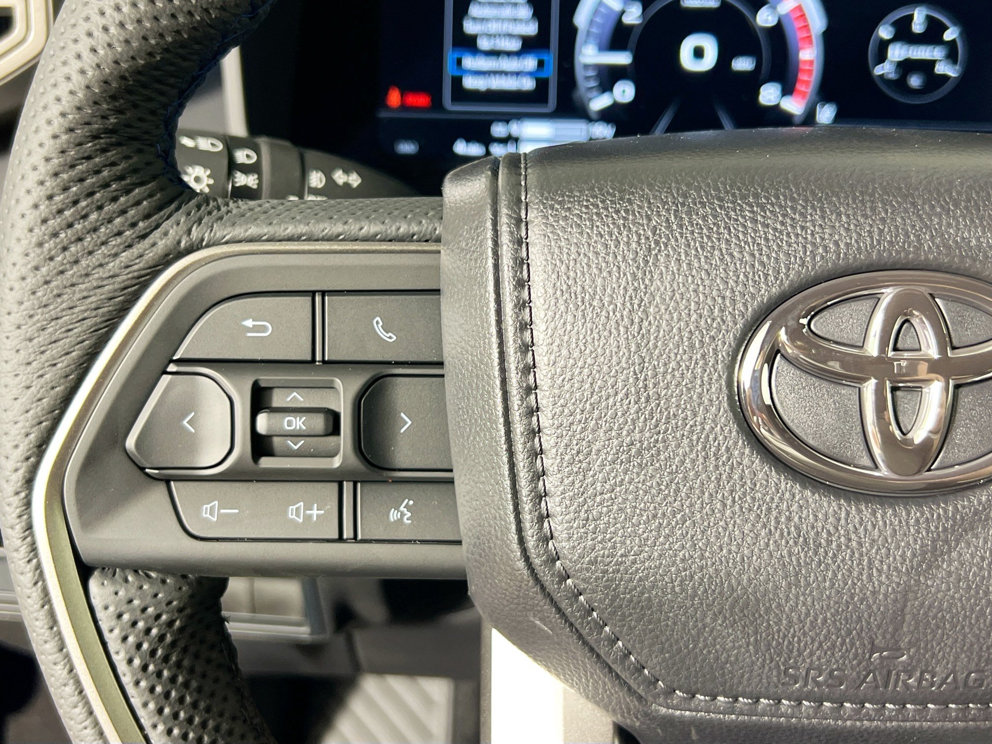 New 2026 Toyota Tundra Platinum AWD/4WD image 18