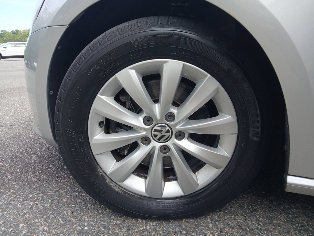 Used 2012 Volkswagen Passat 2.5 S FWD image 24
