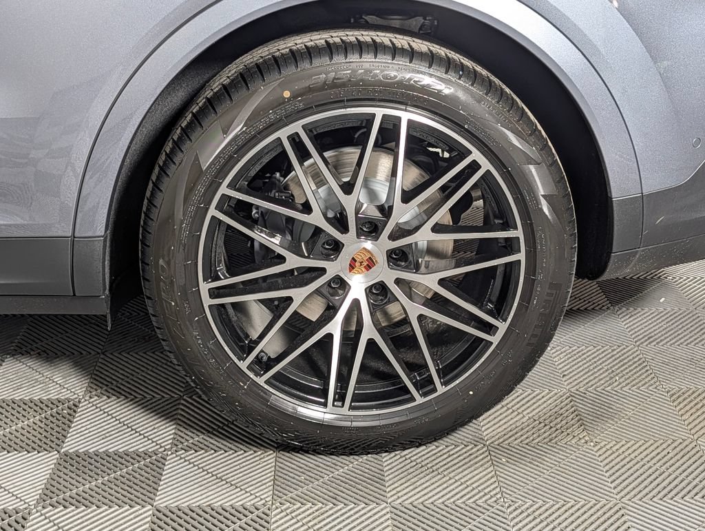 New 2026 Porsche Cayenne AWD/4WD image 12