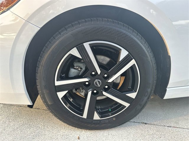 Used 2024 Nissan Sentra SV image 19