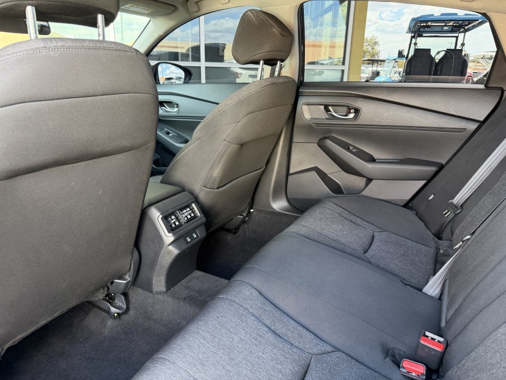 Used 2025 Honda Accord SE image 31