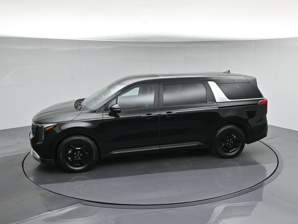 Used 2026 Kia Carnival FWD image 47