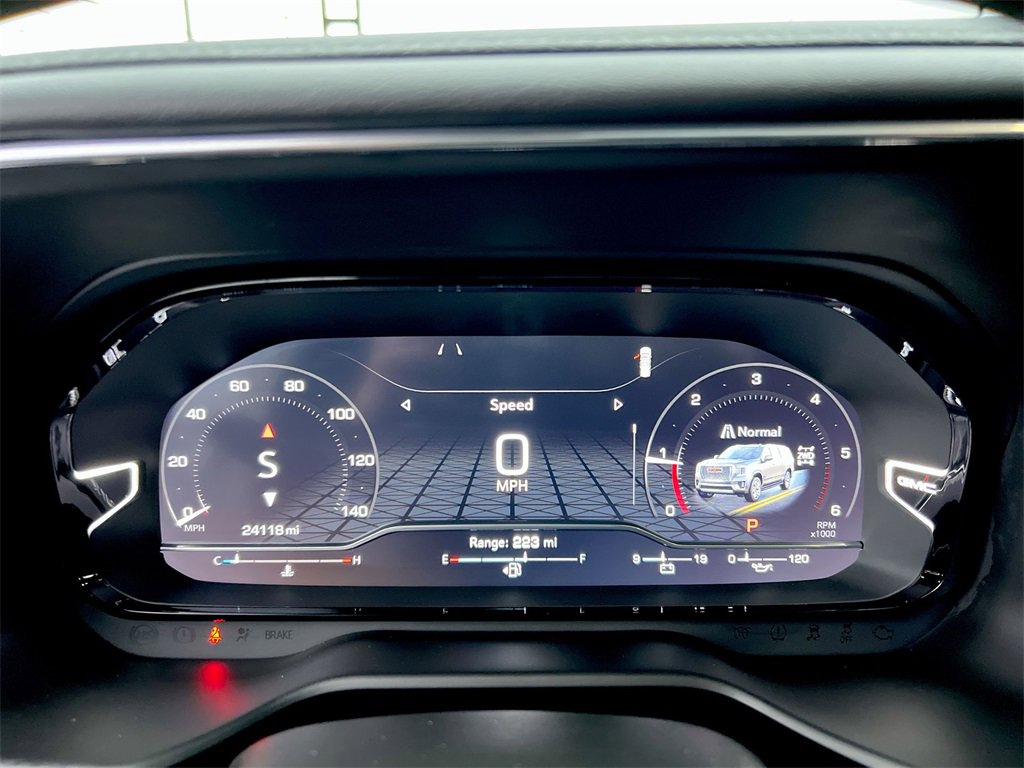 Used 2023 GMC Yukon Denali image 11