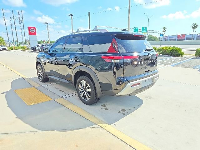 Used 2024 Nissan Pathfinder SL w/ Cargo Package FWD image 6
