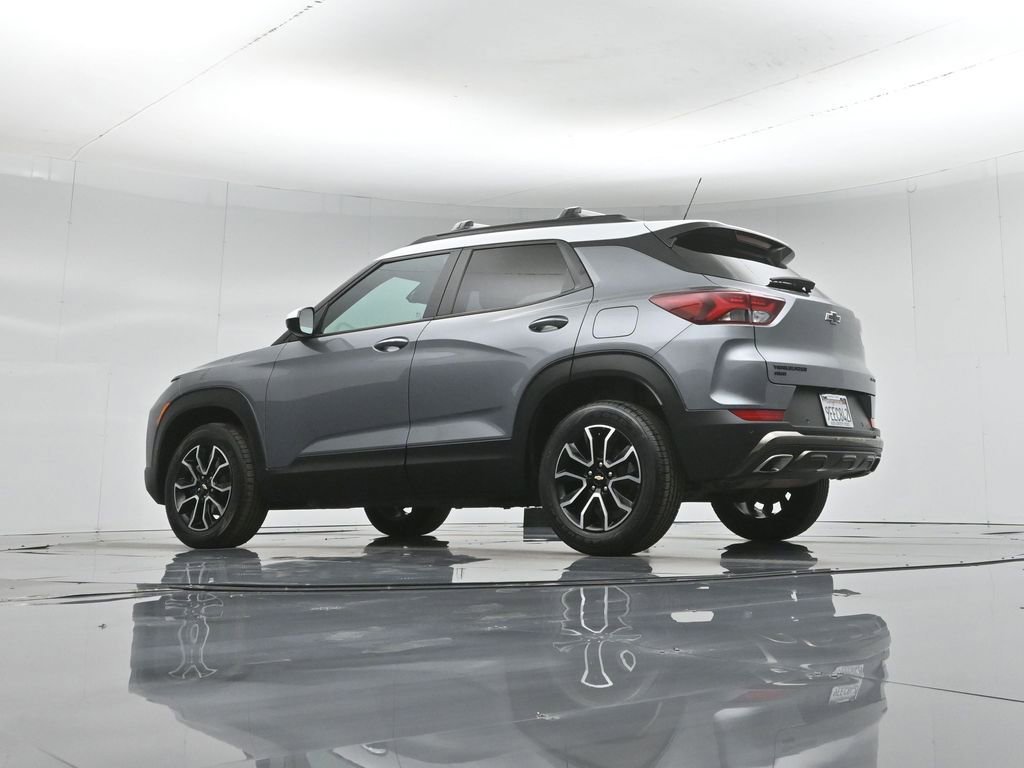 Used 2021 Chevrolet TrailBlazer ACTIV w/ Technology Package image 4