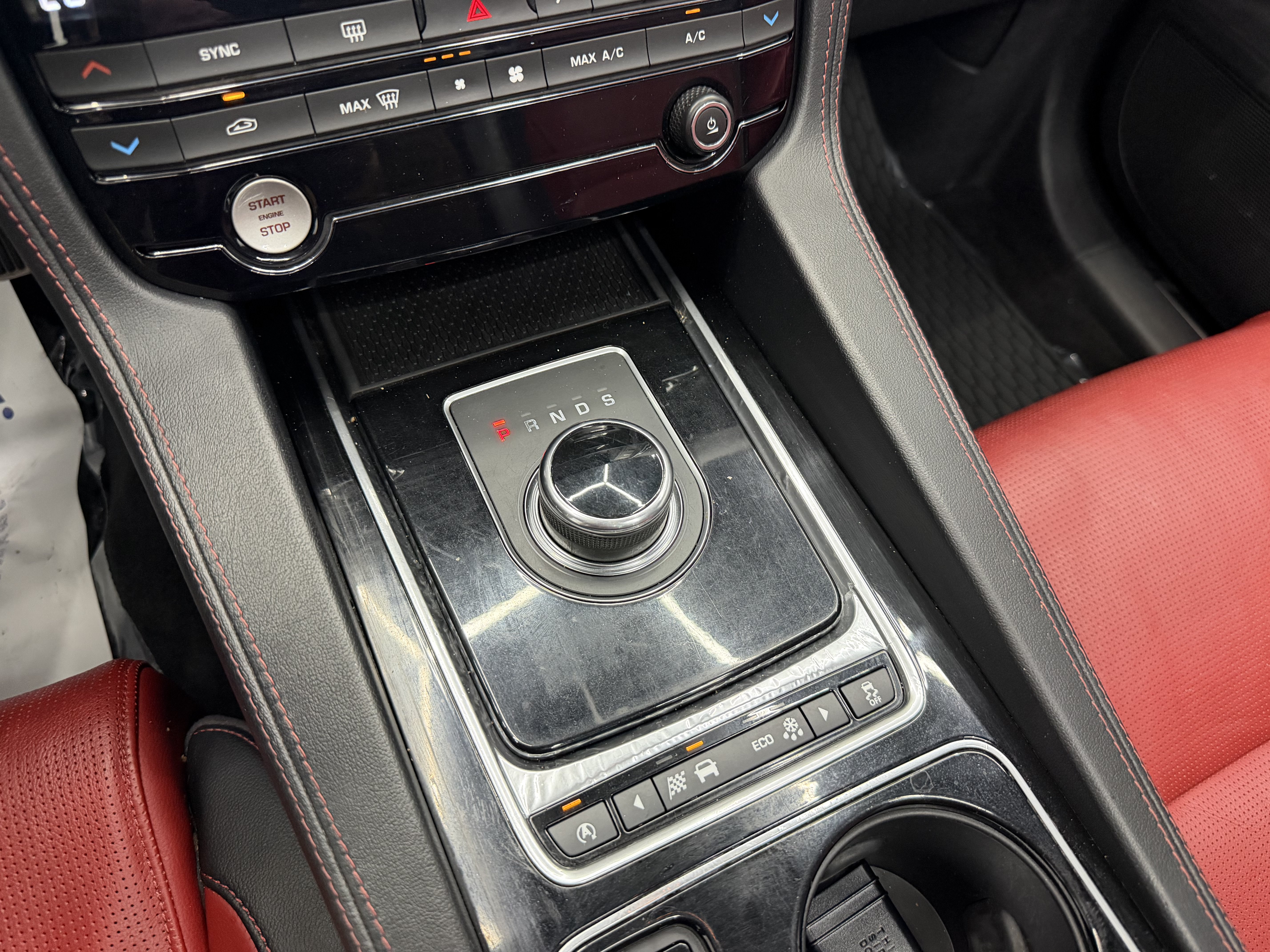Used 2017 Jaguar F-PACE R-Sport AWD/4WD image 22