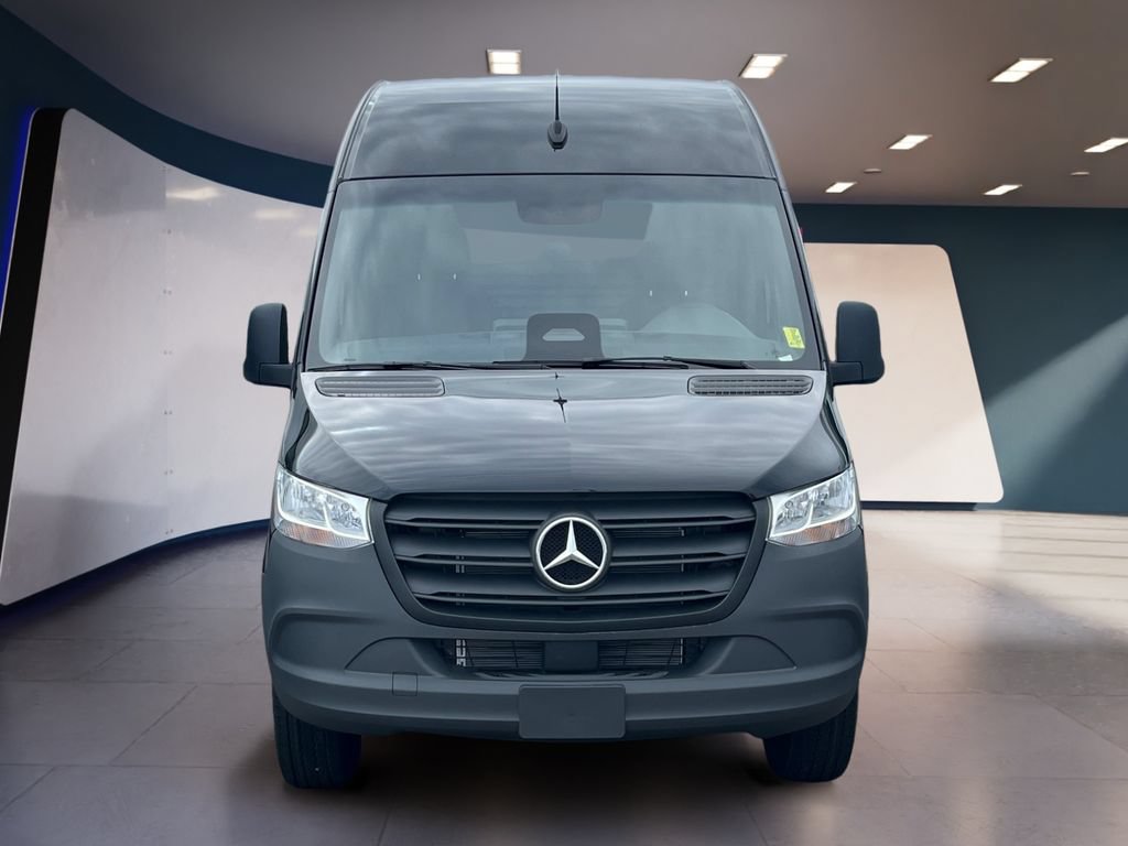 Used 2025 Mercedes-Benz Sprinter 2500 image 6