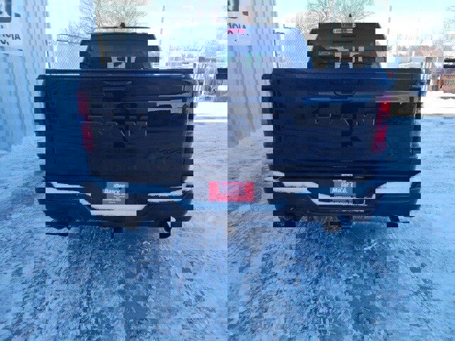 New 2026 RAM 1500 4x4 Crew Cab image 23