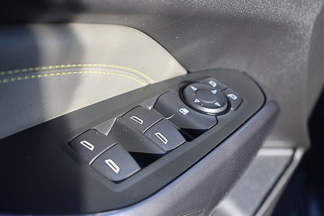 Used 2025 Chevrolet Trax ACTIV image 33