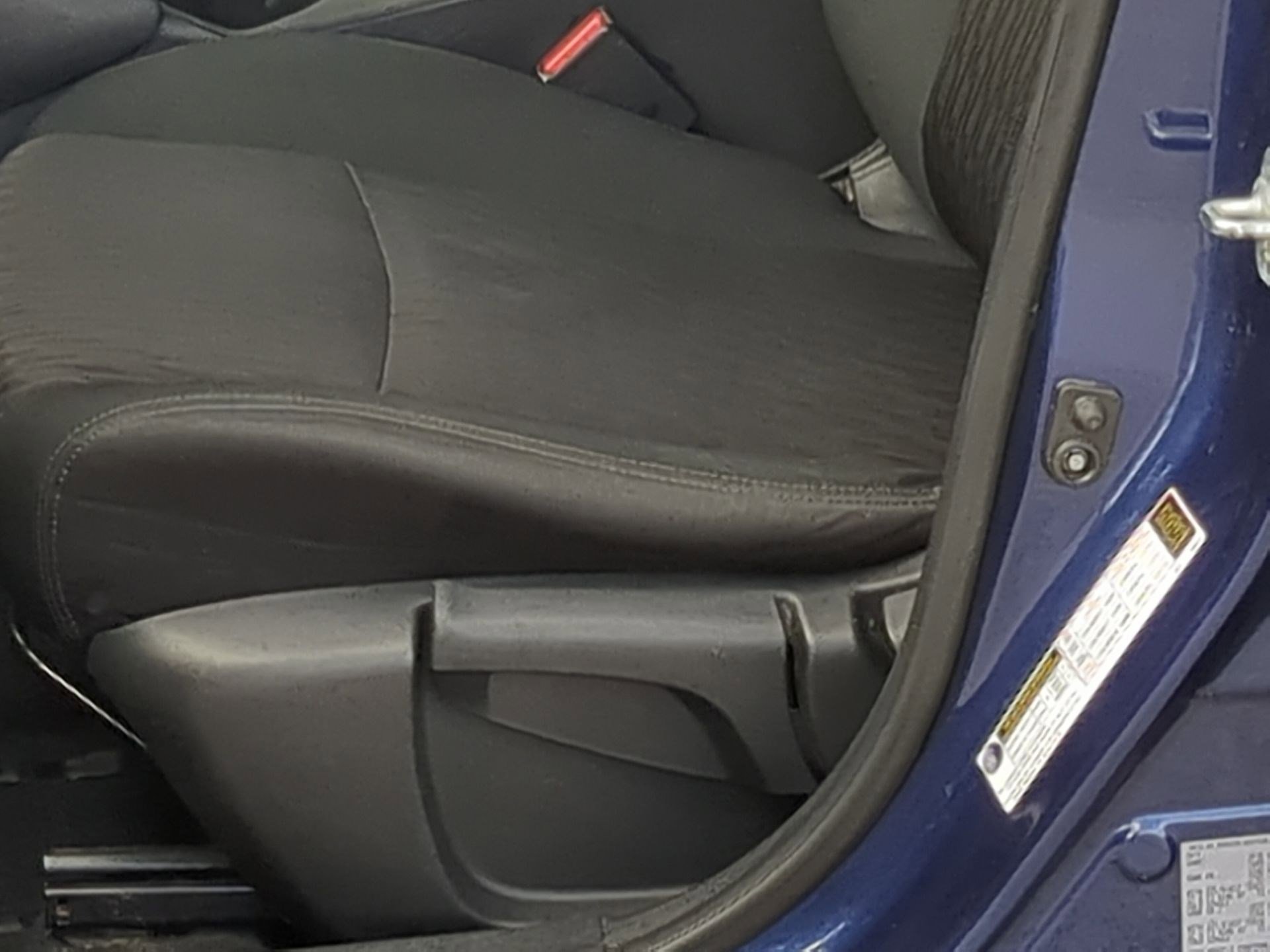 Used 2017 Nissan Rogue S image 12