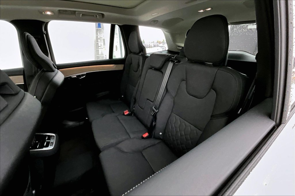 New 2026 Volvo XC90 B5 Plus AWD/4WD image 19
