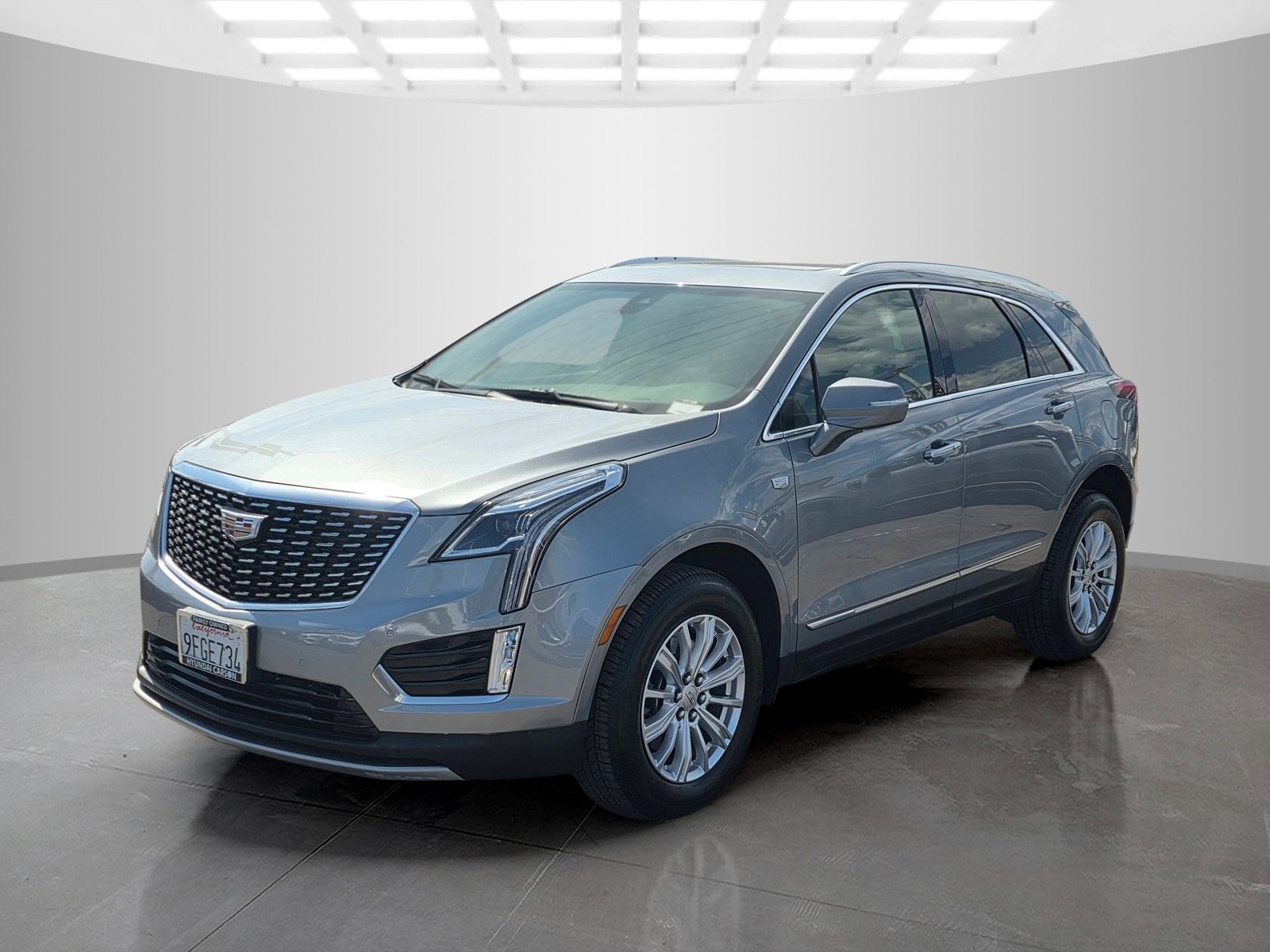 Used 2023 Cadillac XT5 Premium Luxury image 3