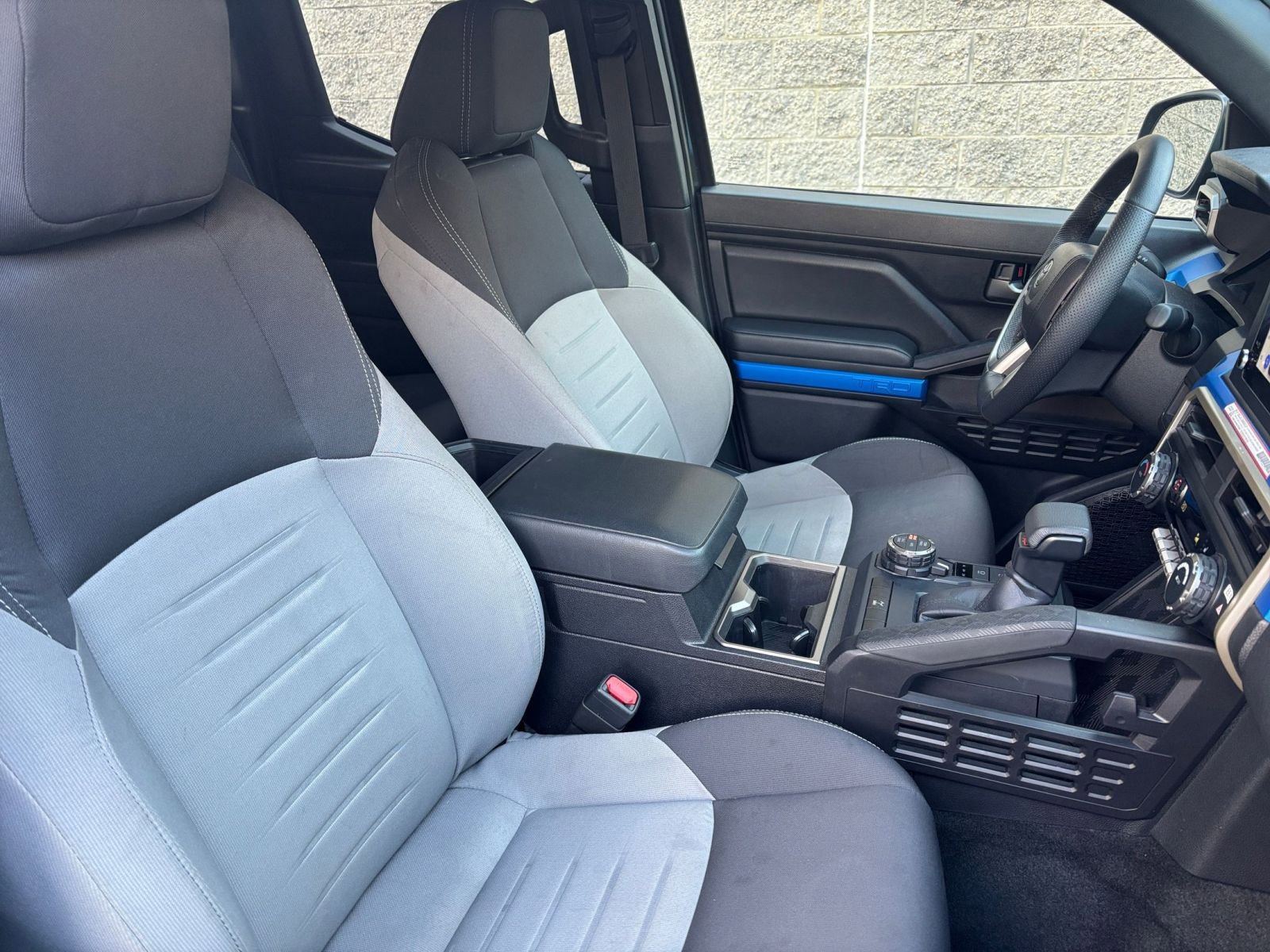 Used 2025 Toyota Tacoma SR image 35