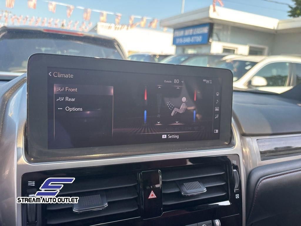 Used 2023 Lexus GX 460 Premium w/ Premium Package image 29