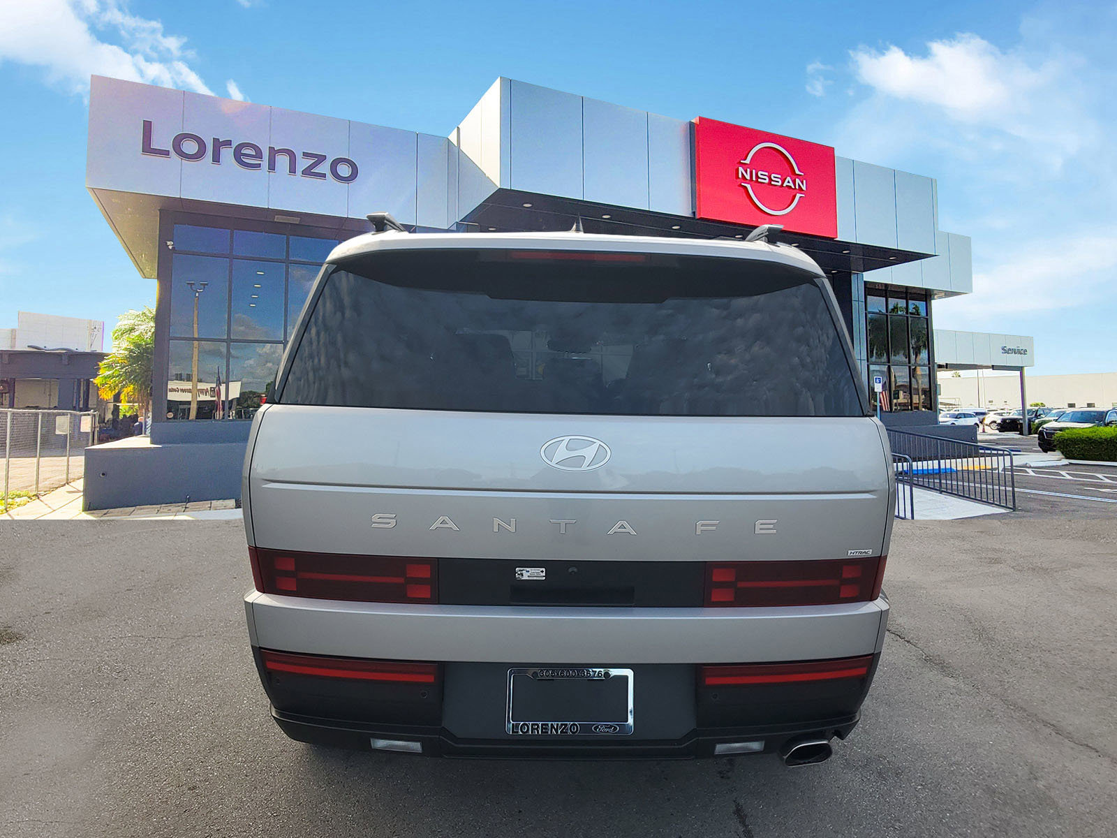 Used 2025 Hyundai Santa Fe SEL image 6