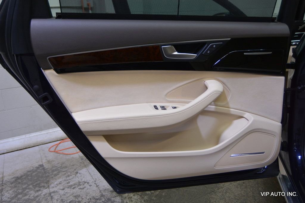 Used 2014 Audi A8 L TDI w/ Premium Package image 9