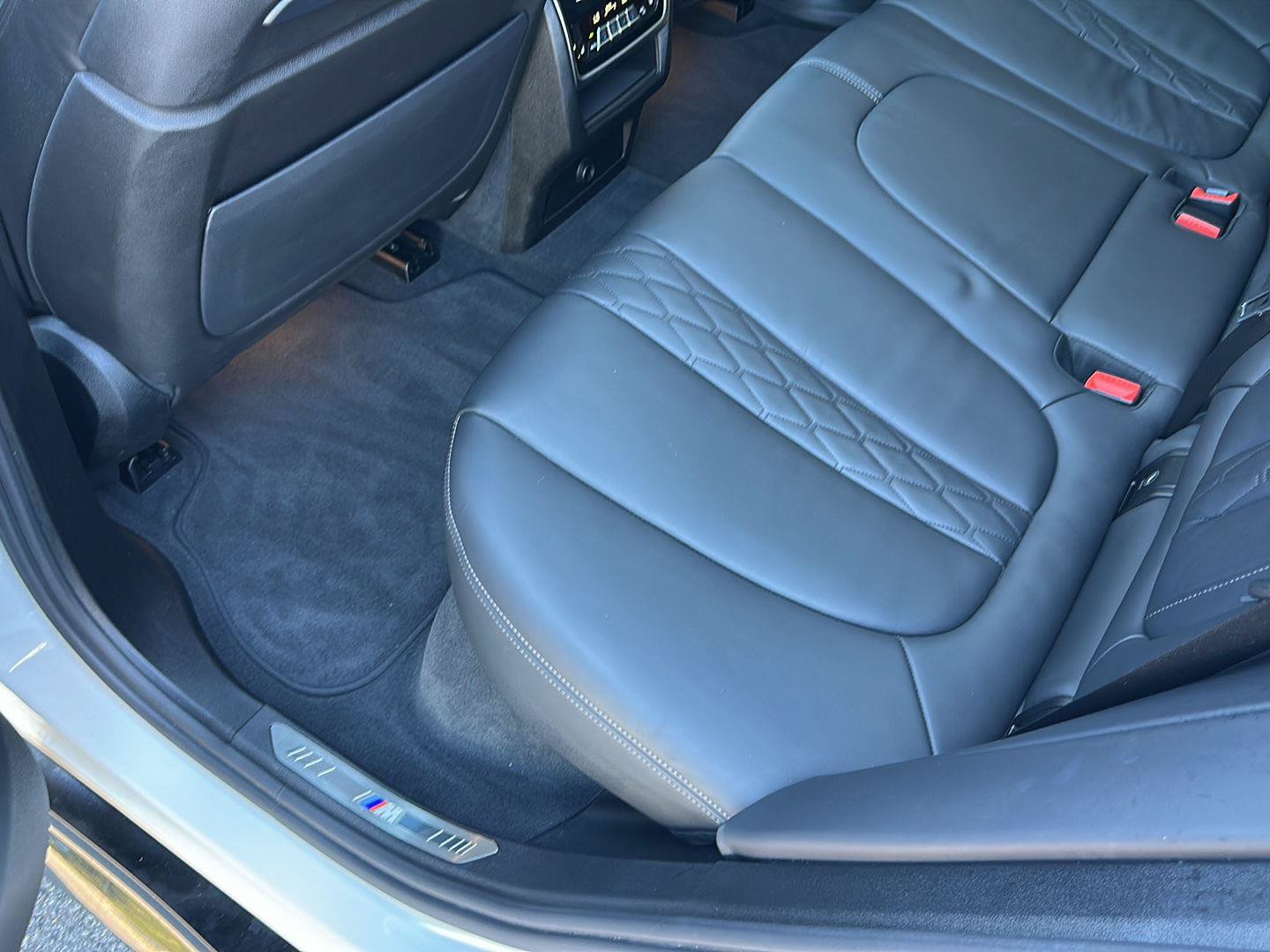 Used 2020 BMW X5 M50i w/ Executive Package AWD/4WD image 23