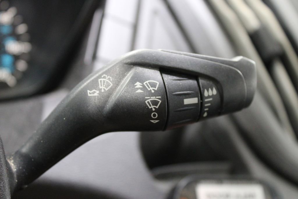 Used 2018 Ford Transit 150 XL image 22