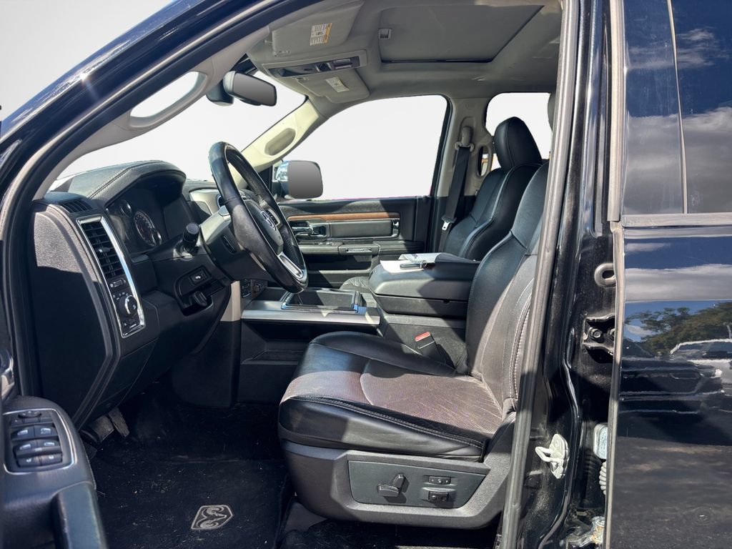 Used 2014 RAM 1500 Laramie w/ Trailer Tow Group AWD/4WD image 12