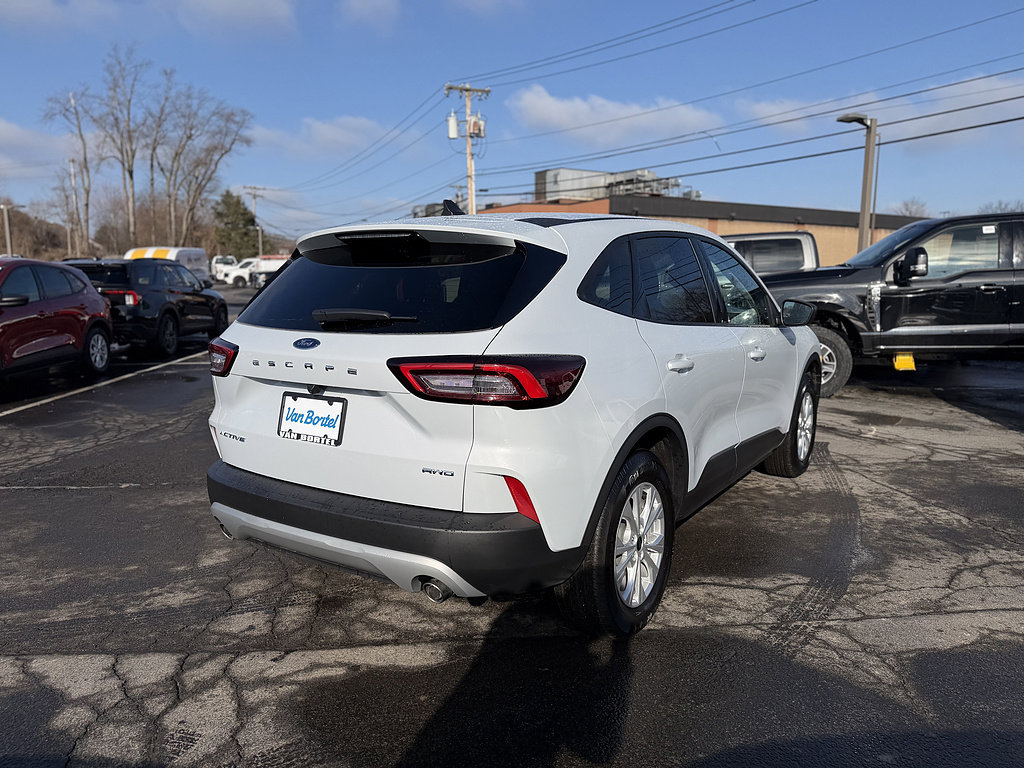 Used 2025 Ford Escape Active w/ Cold Weather Package AWD/4WD image 6