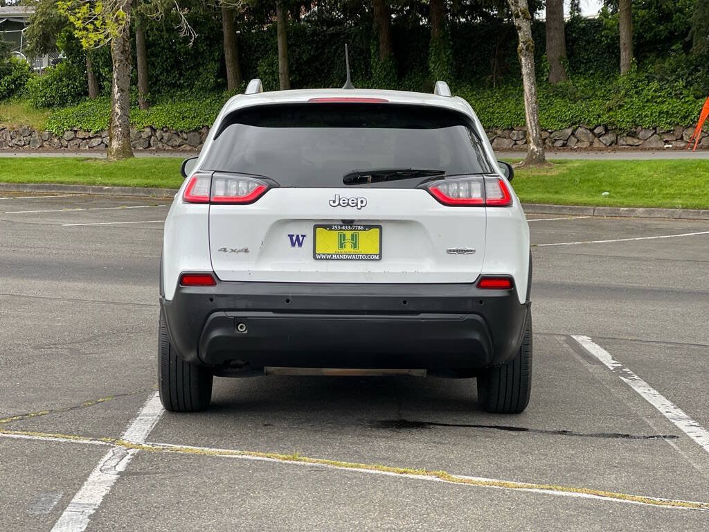 Used 2019 Jeep Cherokee Latitude Plus AWD/4WD image 22