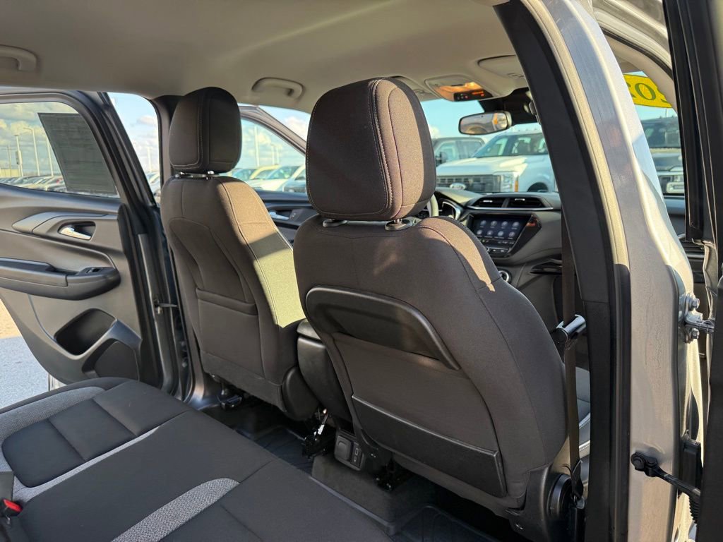 Used 2023 Chevrolet TrailBlazer LT w/ Convenience Package image 17