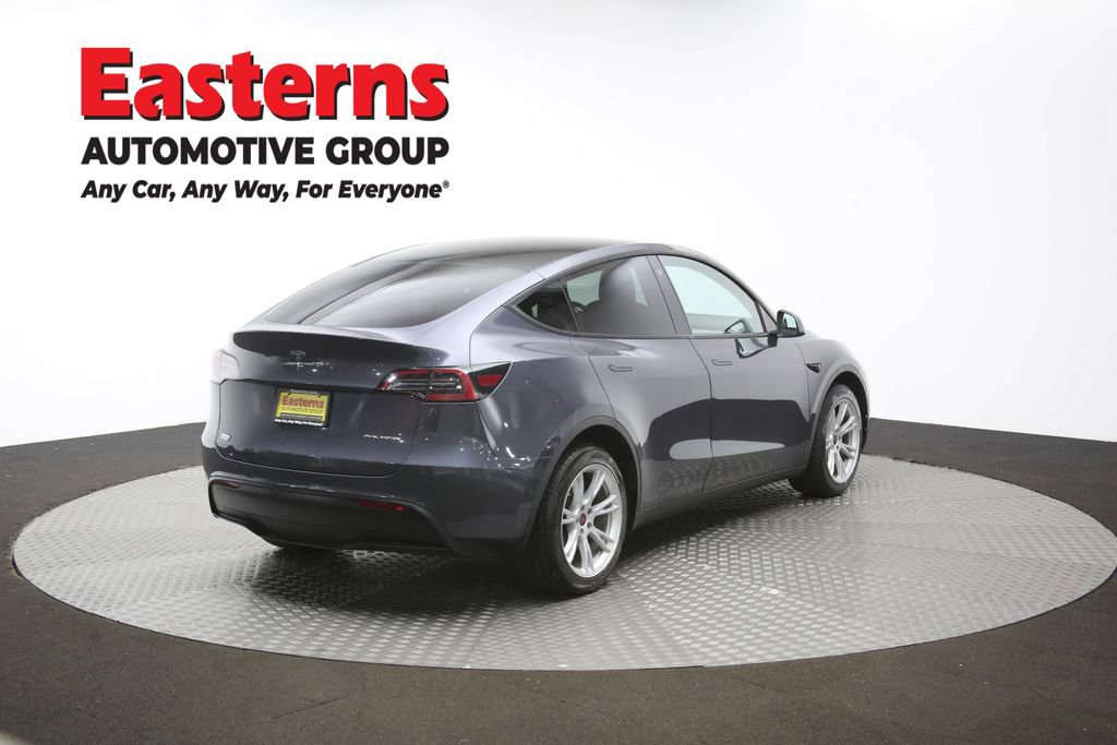 Used 2022 Tesla Model Y Long Range image 38