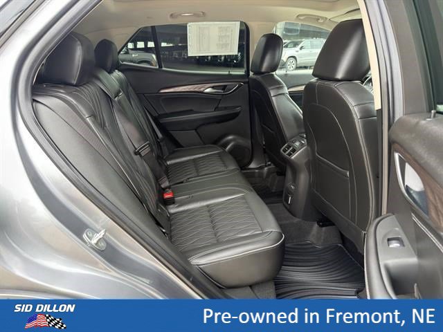 Certified 2021 Buick Envision Avenir w/ Technology Package II AWD/4WD image 18