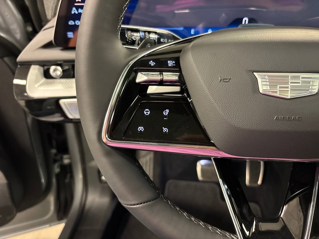 New 2026 Cadillac Optiq Sport 1 image 31