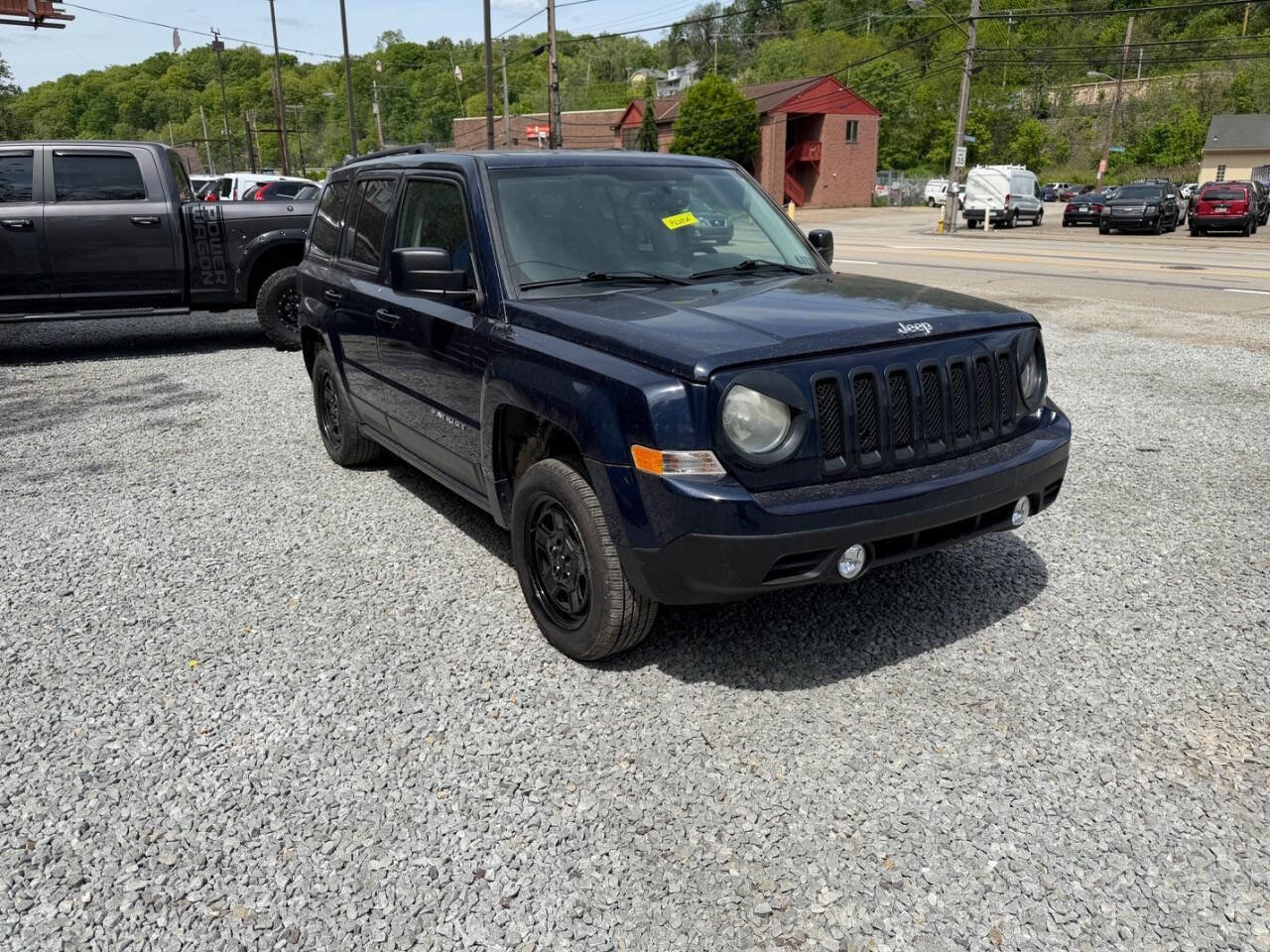 Used 2016 Jeep Patriot Sport w/ Power Value Group FWD image 5