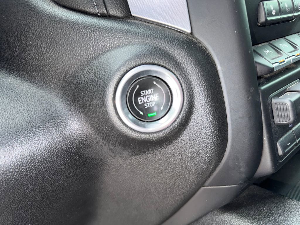 Used 2020 GMC Sierra 1500 SLT w/ SLT Premium Plus Package image 31