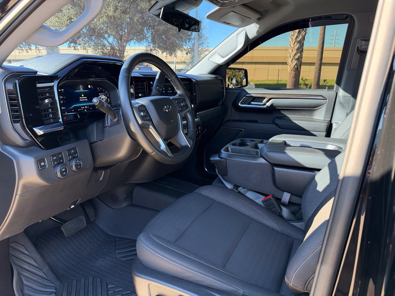 Used 2023 Chevrolet Silverado 1500 LT Trail Boss AWD/4WD image 9