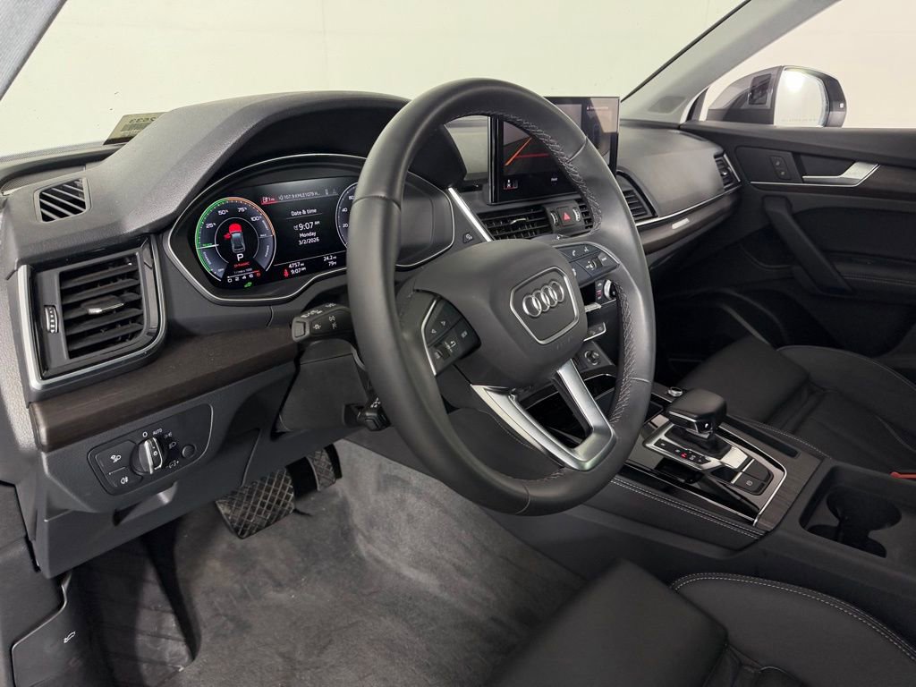 Used 2024 Audi Q5 e Premium Plus w/ Premium Plus Package image 23