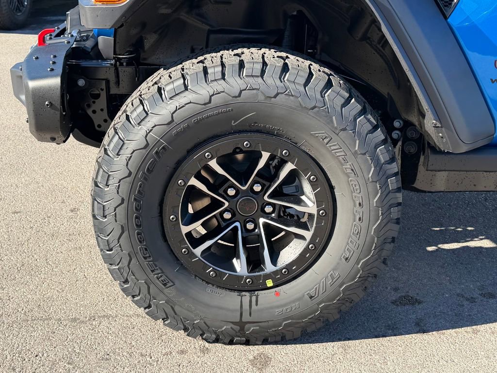 New 2026 Jeep Wrangler Unlimited Rubicon w/ Xtreme 35 Tire Package image 26