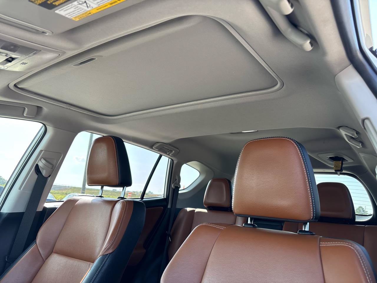 Used 2018 Toyota RAV4 Limited FWD image 18