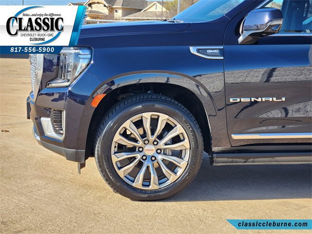 Used 2021 GMC Yukon Denali w/ Denali Premium Package image 11
