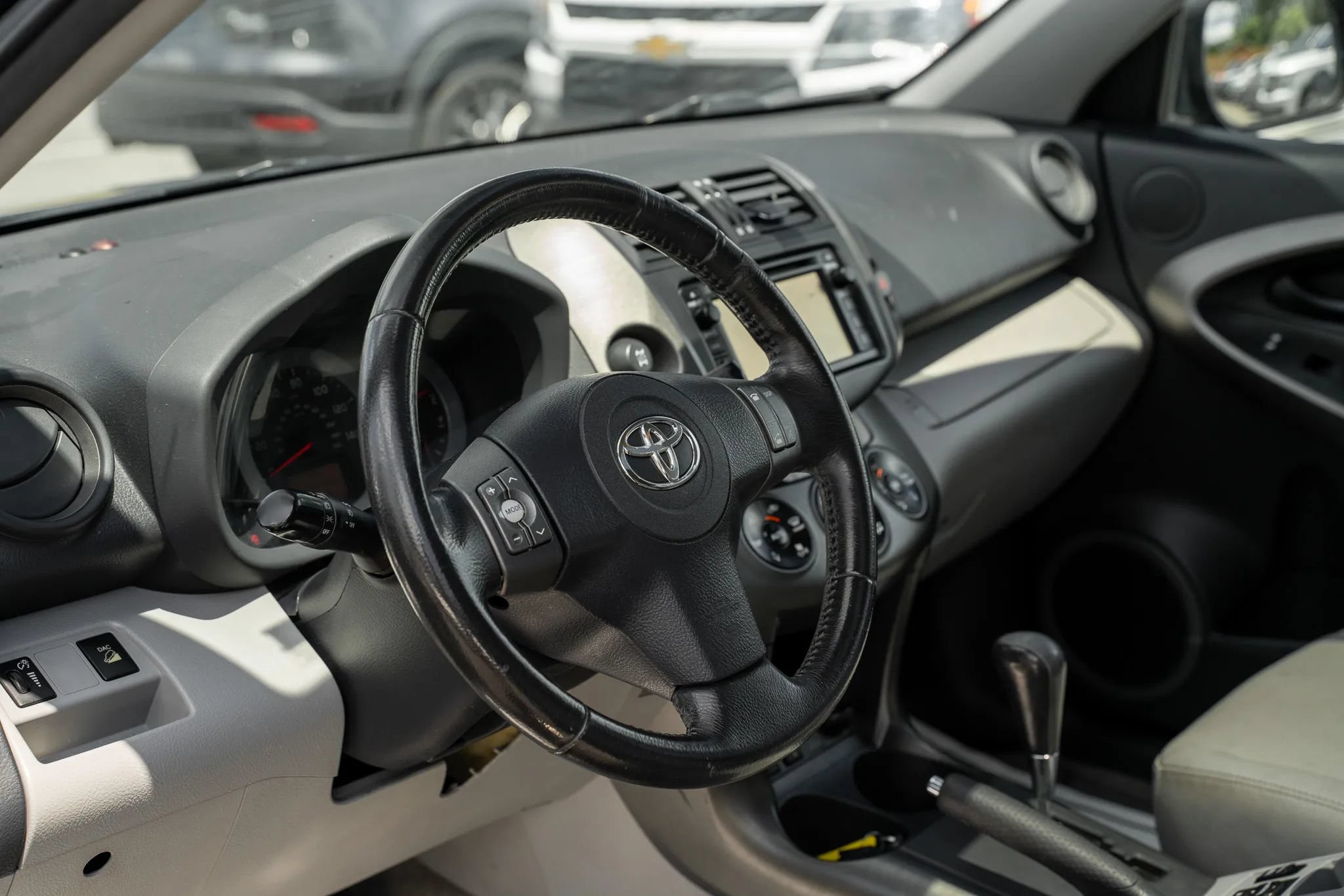 Used 2012 Toyota RAV4 Limited w/ Navigation Value Pkg AWD/4WD image 14