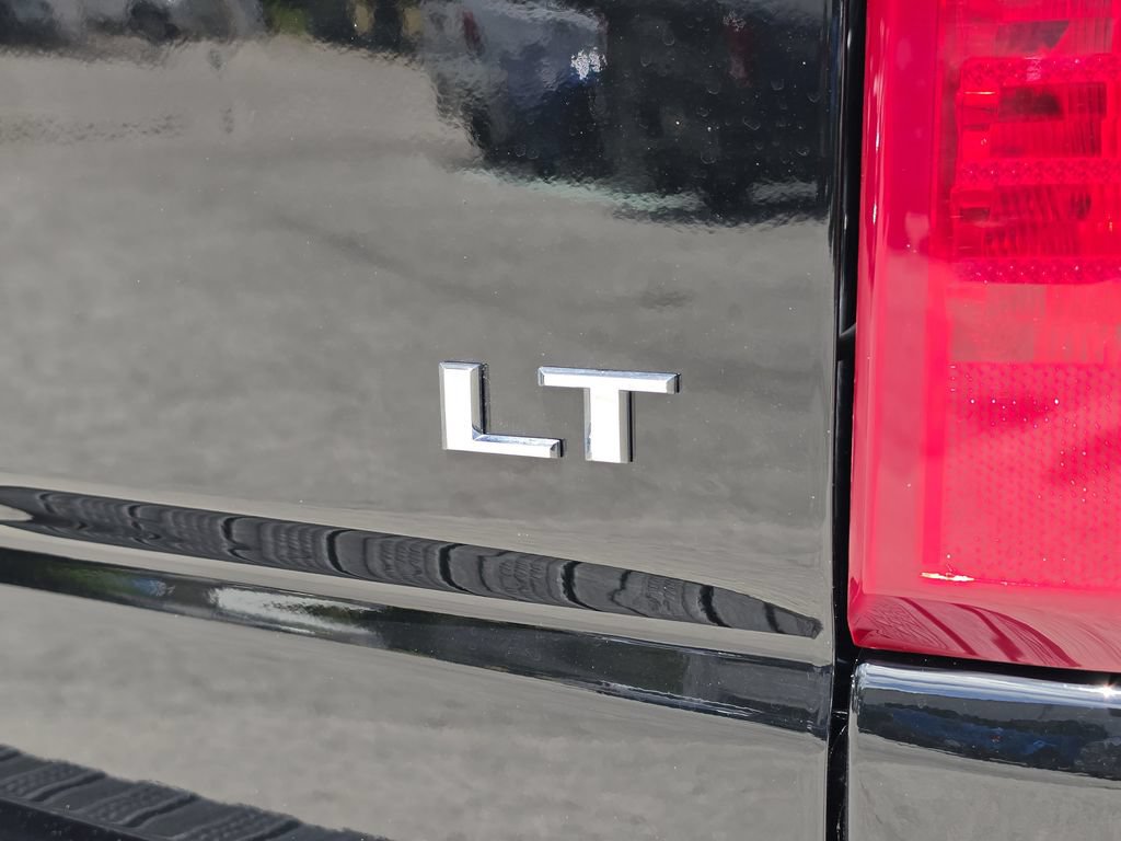 Used 2025 Chevrolet Silverado 2500 LT w/ Convenience Package AWD/4WD image 10