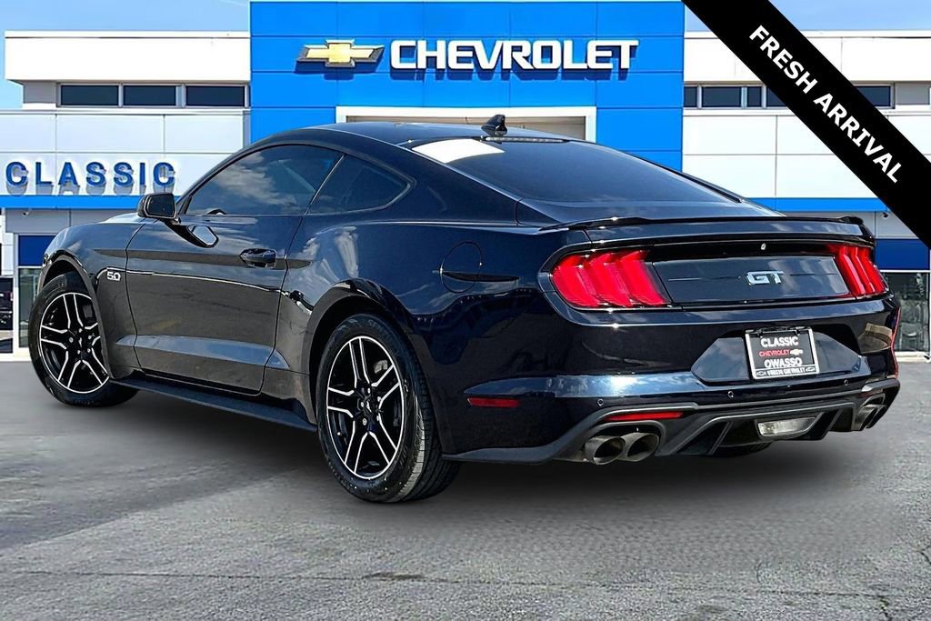 Used 2021 Ford Mustang GT RWD image 4