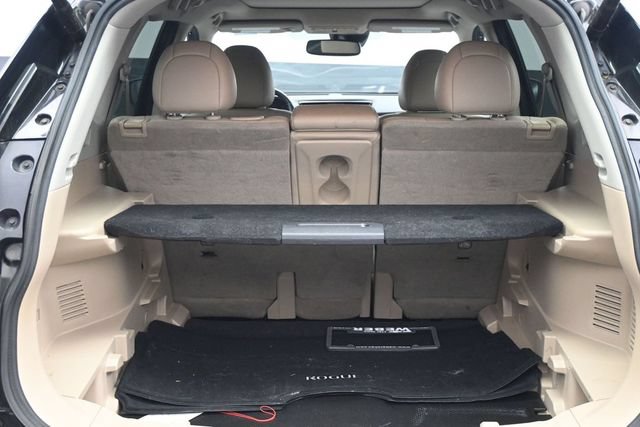 Used 2019 Nissan Rogue SL w/ Premium Package AWD/4WD image 16