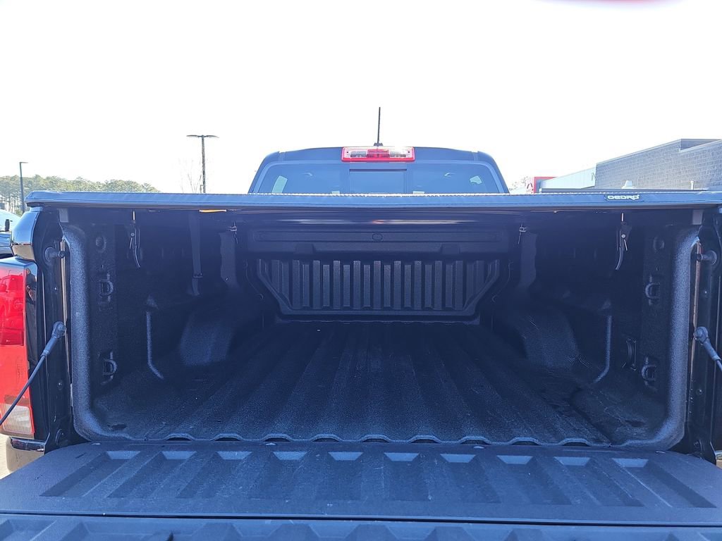 Used 2024 Chevrolet Colorado Z71 w/ Z71 Convenience Package 2 image 16